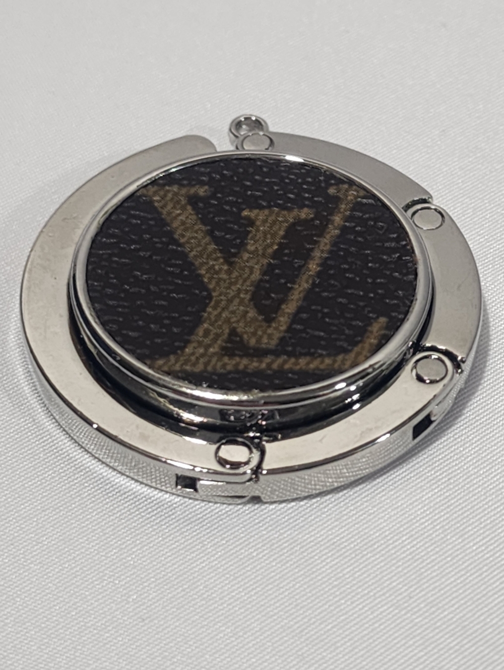 Louis Vuitton Monogram Canvas Purse Hook Bag Hanger Silver
